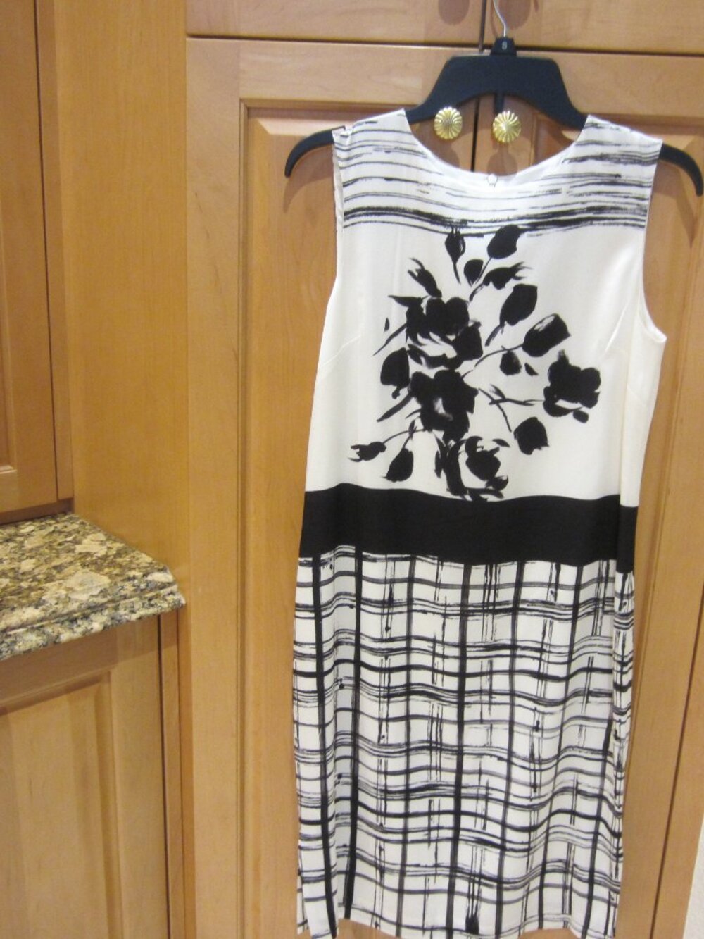 St John Sleeveless Dress